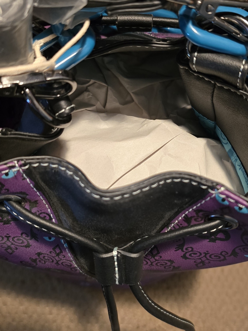 *NWT* Loungefly Disney Haunted Mansion Bucket Bag with Blue Chain, Glow In Dark - Picture 6 of 7